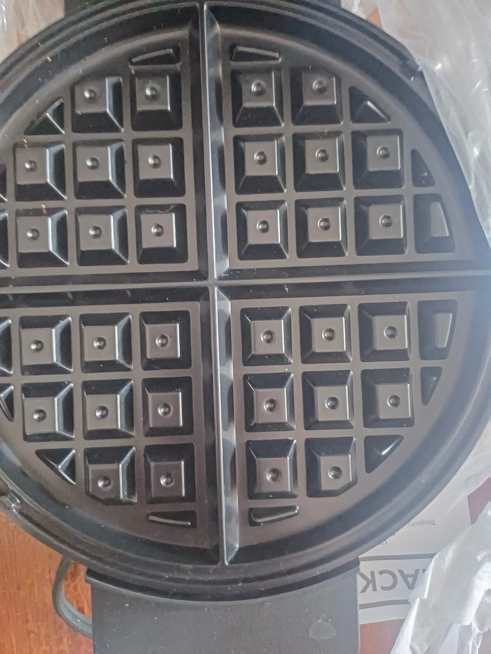 Black & Decker Black Belgian-Style Waffle Maker